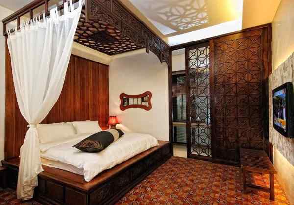 Courtyard at Heeren Boutique Hotel
