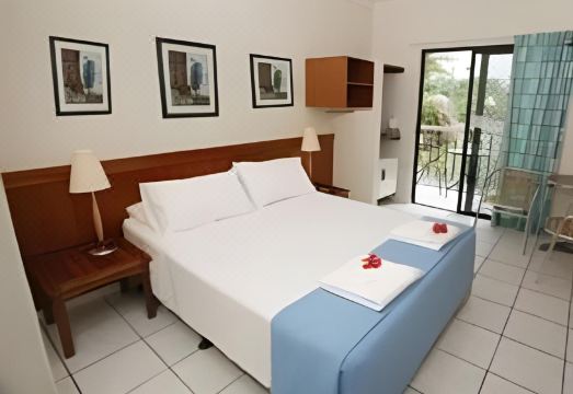 보헤미아 리조트 케언스 정원 또는 수영장 이미지