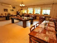 Zohar Badeshe Hotels in Caesarea