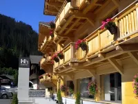 Helvetia Hotel Hotels in Champery