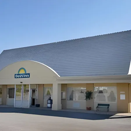 Days Inn by Wyndham Frankfort