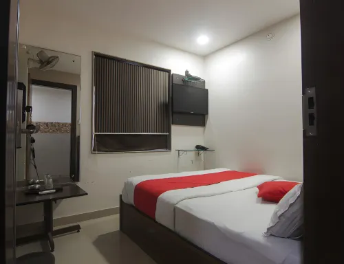 Hotel Confirm Inn Kota - ห้องครัว