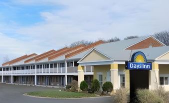 Days Inn by Wyndham KU Lawrence
