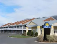 Days Inn by Wyndham KU Lawrence Отели в г. Лоренс