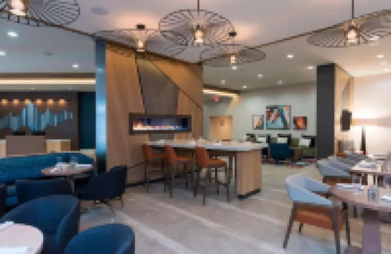 Sonesta Hotel Grand Rapids Airport