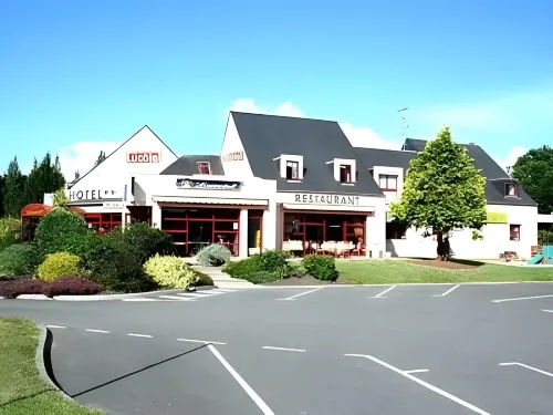 Logis Hôtel Restaurant les Fontaines Hotels in Plouha