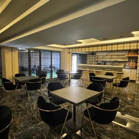 El Baboos Hotel