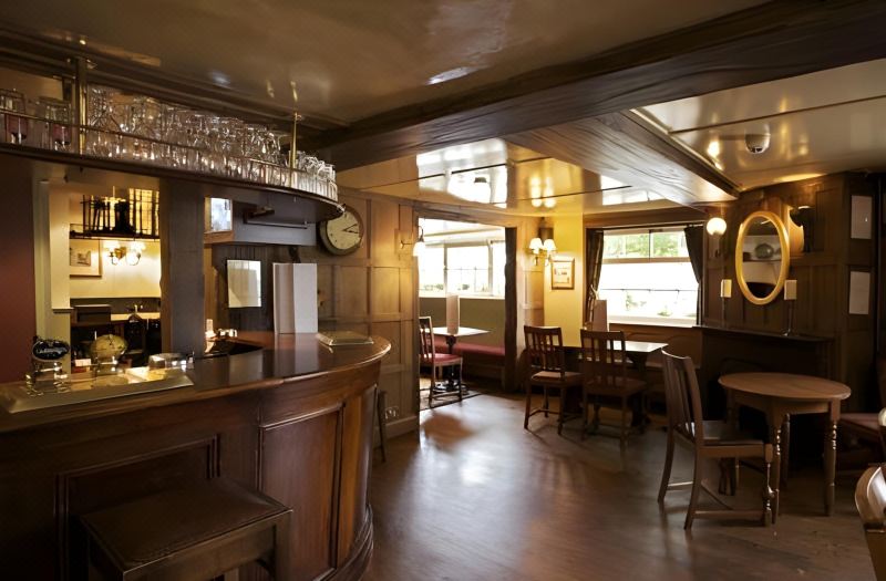 The Red Lion Hotel photo 2