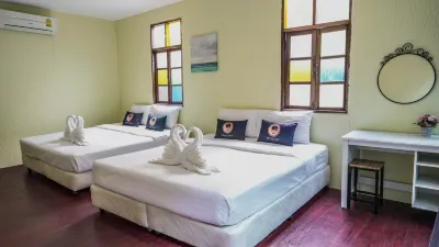 RoomQuest Amphawa Floating Market Hotels in 