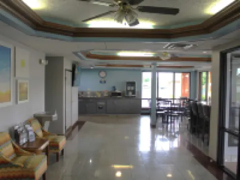 Days Inn by Wyndham Franklin Hotels in Simpson County