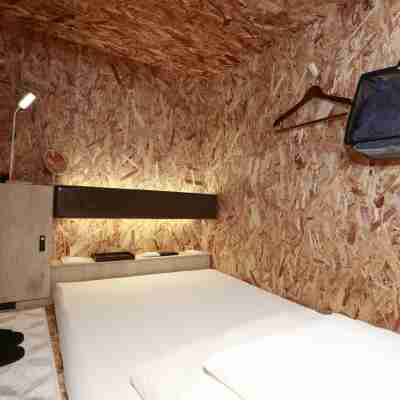 eeGeeSTAY KAMATA Rooms