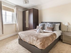 Stunning 2-Bed Apartment in Grays