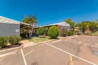 Econo Lodge Karratha - parkir