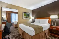 Best Western Strathmore Inn - С бассейном