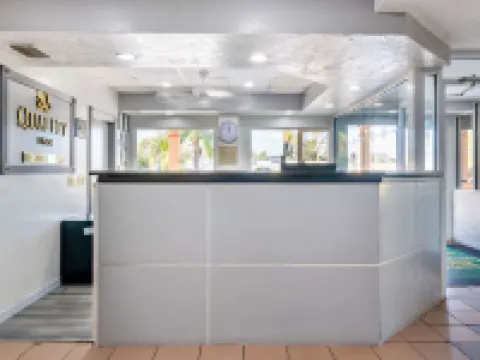 ควอลิตี้อินน์ ซาราโซตานอร์ท ใกล้ลิโด้คีย์บีช โรงแรมในซาราโซตา