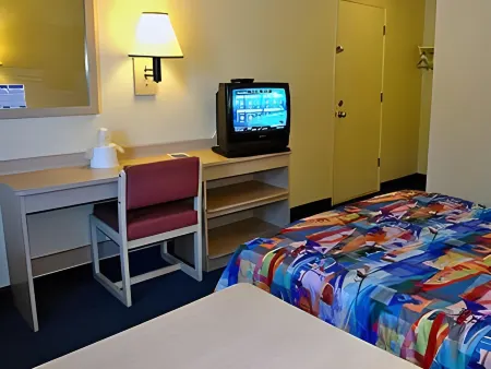 Motel 6 Springfield or  Eugene North