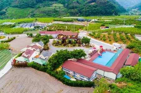 Miryang Firefly Pension Отели в г. Мирян