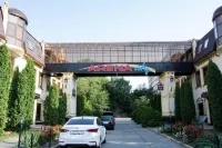 Arena Siti Hotel 그로즈니 호텔