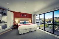 Delorenzo Studio Apartments Hotels near Nelson Marina