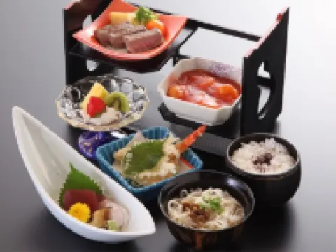 湯澤皇家酒店 湯澤市酒店