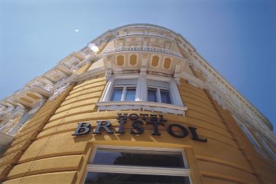 施設外観 ブリストル ホテル オパティアの写真