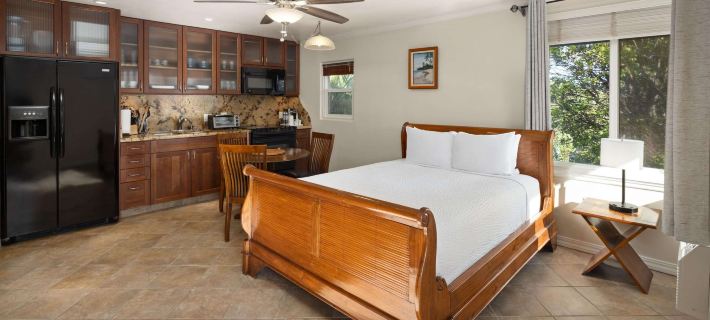 Days Inn by Wyndham Maui Oceanfront Hotels in Maui County