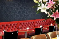 Stadthotel Langenfeld Các khách sạn ở Monheim am Rhein