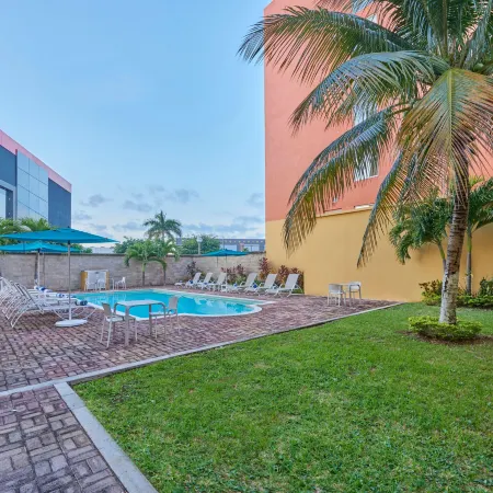 City Express Junior by Marriott Cancun