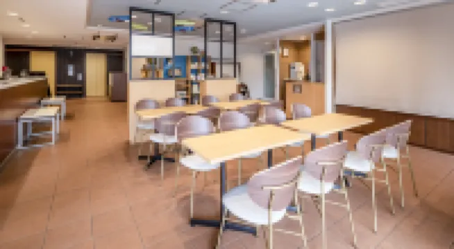 成田機場舒適酒店 成田市酒店