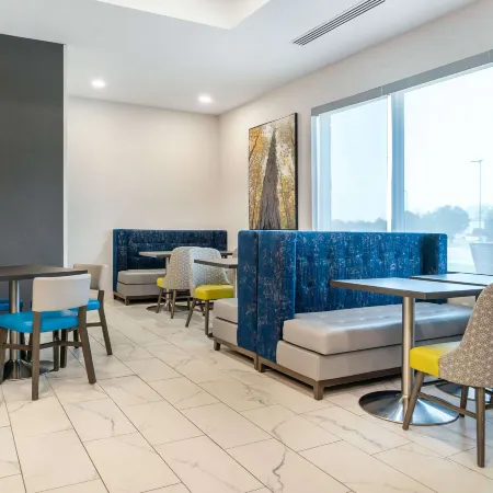 Comfort Inn & Suites Adrian
