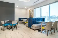 Comfort Inn & Suites Adrian Hotels in Adrian