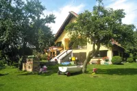 Holiday Apartment Sulomino with 2 Rooms Hotel dekat Góreccy H.J. Gospodarstwo ogrodnicze. Szkółka roślin ozdobnych