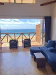 Ｌｏｖｅ＆ＰｅａｃｅＲｅｓｏｒｔ