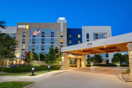 Home2 Suites by Hilton Dallas-Frisco Отели рядом с достопримечательностью «Парк Фриско Коммонс»