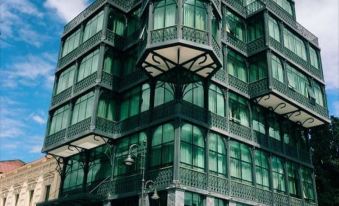 New Tiflis Hotel - Housity