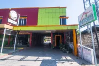Guest House Tunas Daud Near Universitas Kristen Artha Wacana Kupang Mitra RedDoorz Hotels in Baumata Barat