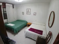 Triple Room in Chalet in Toledo