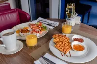 Doubletree by Hilton Yerevan City Centre - breakfast