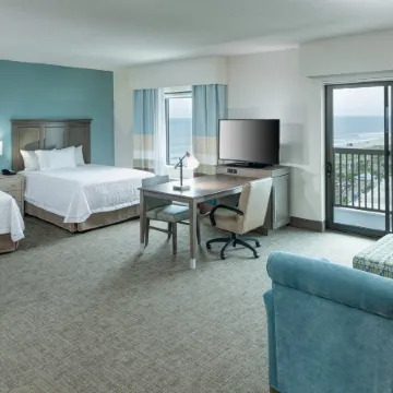 Hampton Inn & Suites Carolina Beach Oceanfront