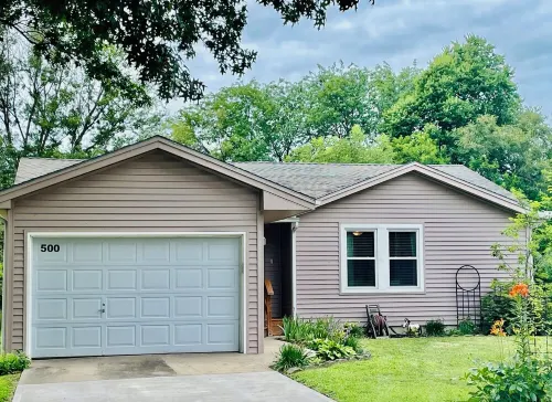 Cute Updated One-Level Living in Quiet Cul de Sac