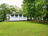 Cabin 2 at Kentucky Lake's  Lynnhurst Family Resort