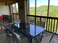 Awesome Lake Views from the Screened-in Deck! Right Next to Silver Dollar City!