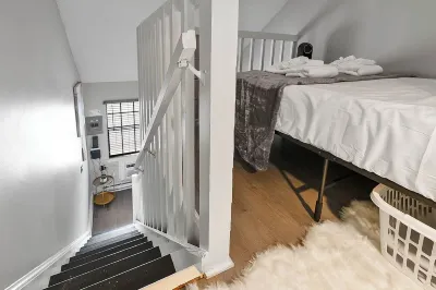 Loft Style Apt Downtown Raleigh