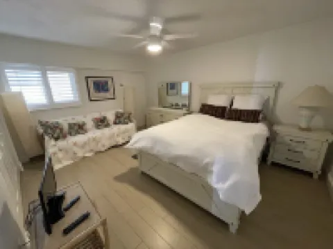 3/2 condo w/large balcony directly on the  Gulf of Mexico 레딩턴 비치 호텔