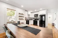 The Sweet Retreat Wheelchair Accessible Historic Home 올덤 카운티 호텔