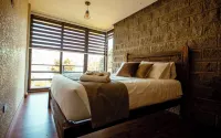 Los Laureles Glamping Hotels near Monumento a Rumiñahui