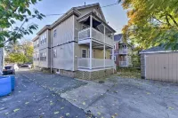 BRAND NEW 3bds/2bths in a small & friendly neighborhood.Mins away from Boston. Hotell i Dorchester