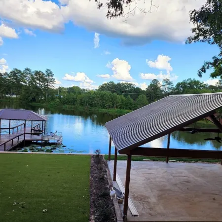 Your private fishing oasis in Big Sandy Отели в г. Апшур