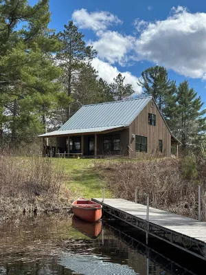 Big Sisu - Newly Remodeled Nordic Hideaway on Silverthorn Lake