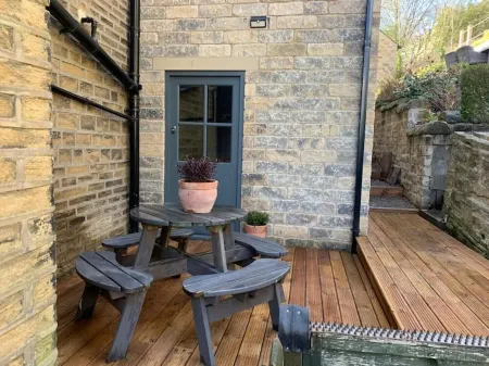 Heather Bank Cottage, Halifax. Yorkshire. <br>HX2 7DD Отели в г. Галифакс
